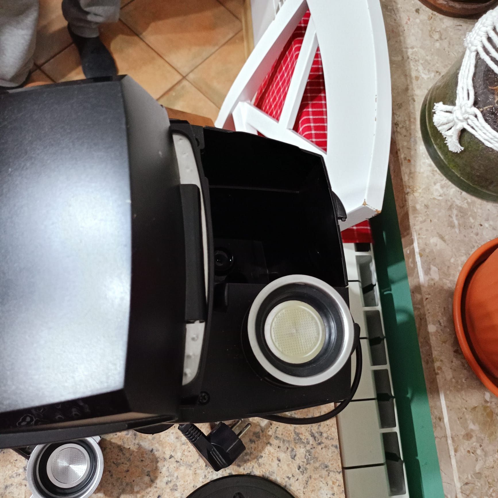 Ekspres półautomatyczy DeLonghi