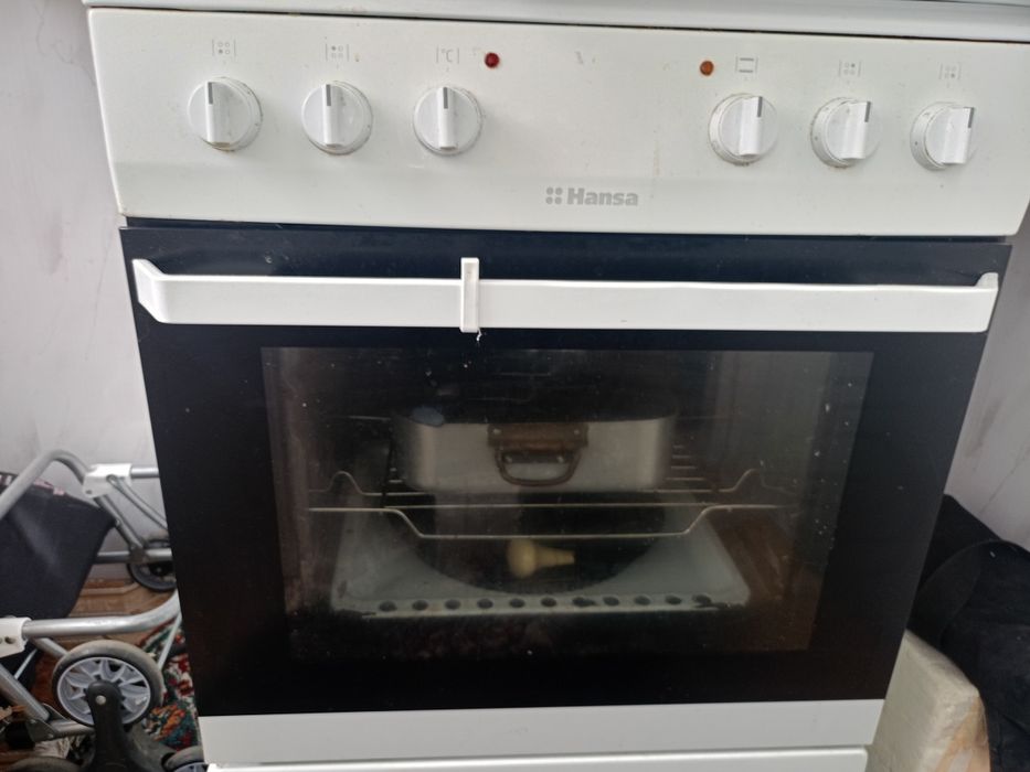 Hansa плита в хорошем состоянии