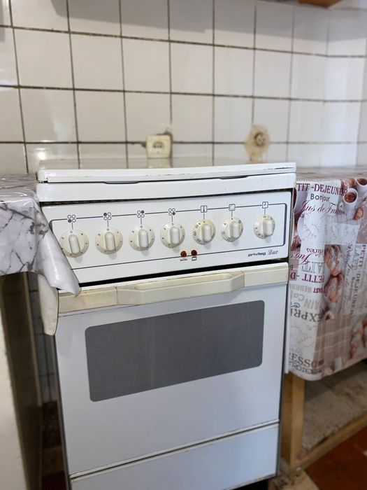 Кімната в гуртожитку Велика