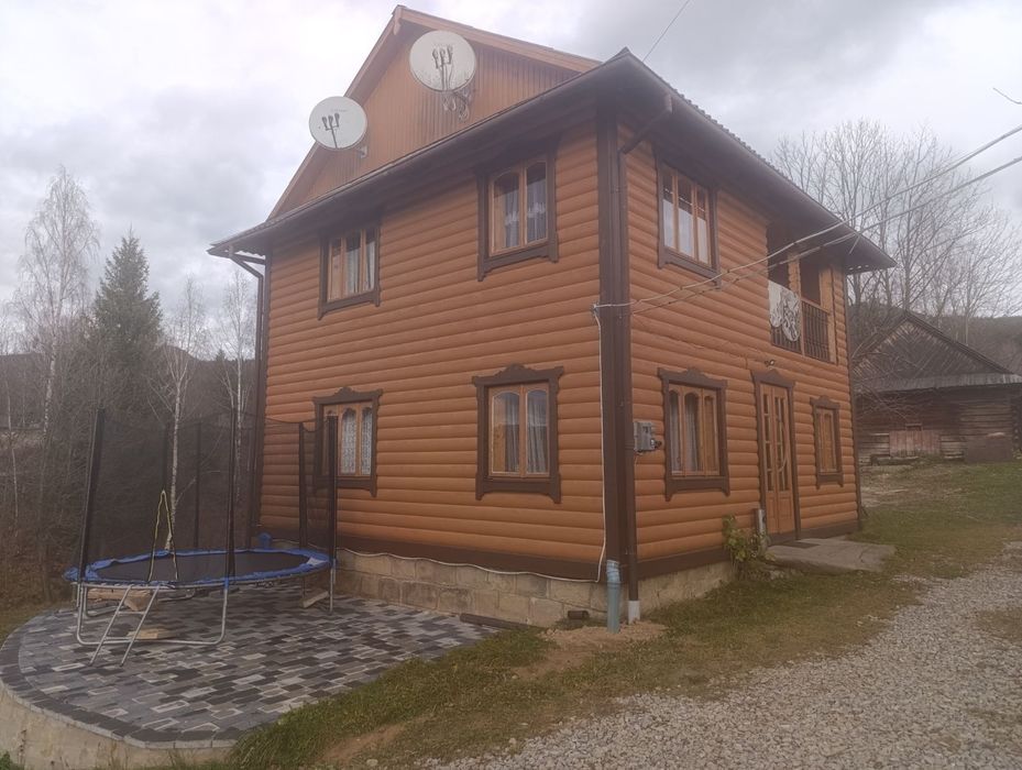 Котедж в микуличині