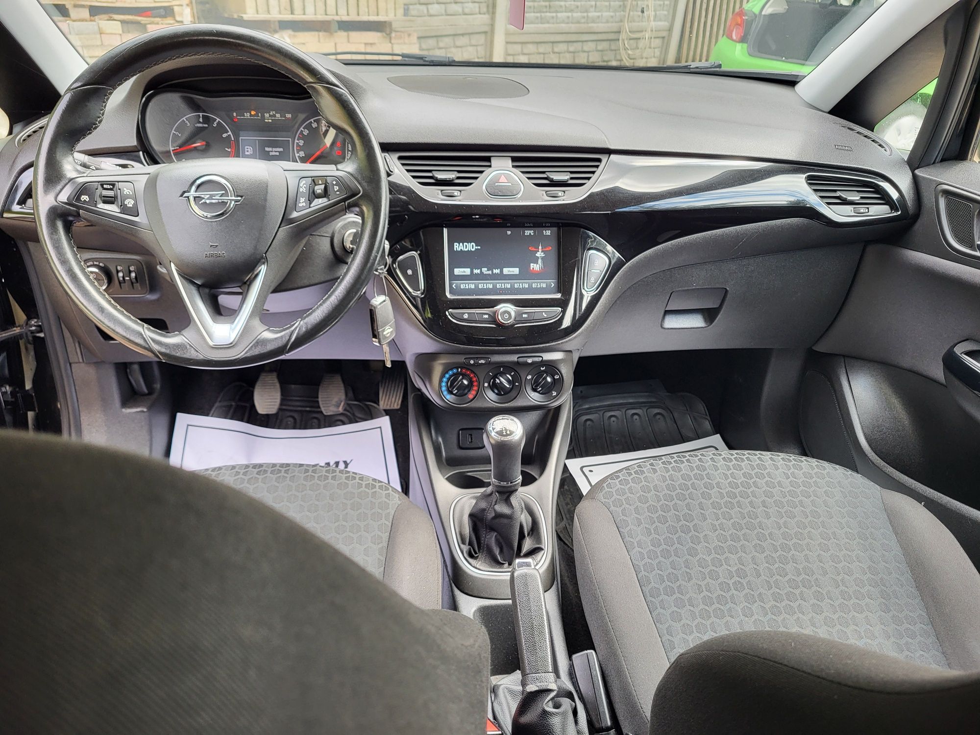 Opel  Corsa  benzyna świeżo sprowadzony z Niemiec