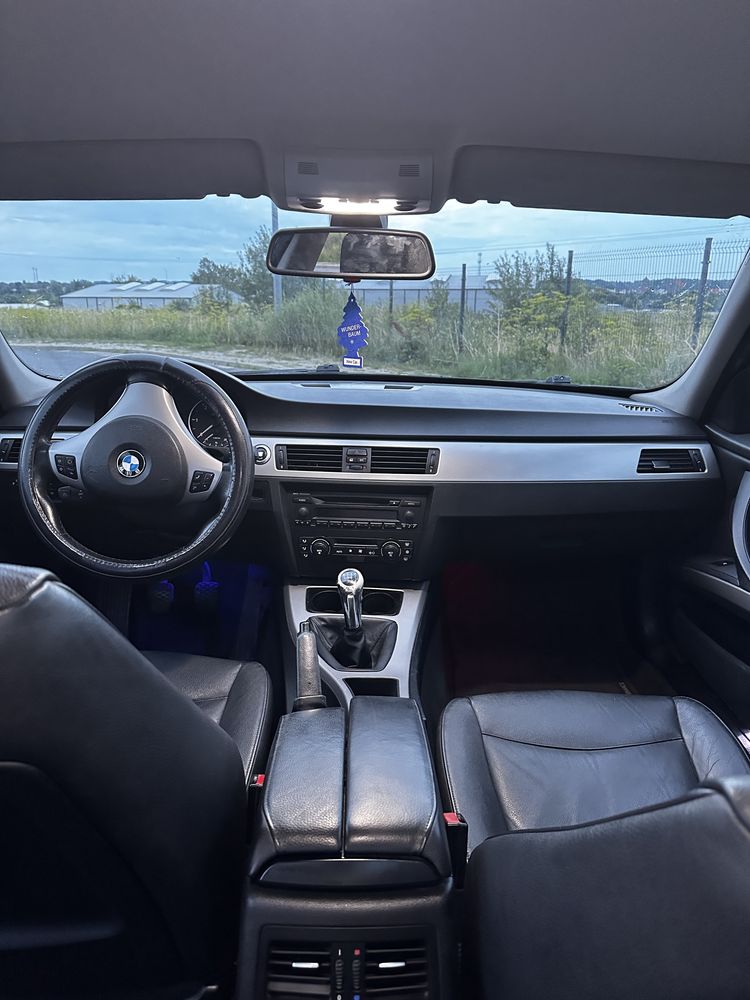Sprzedam Bmw 320d E90