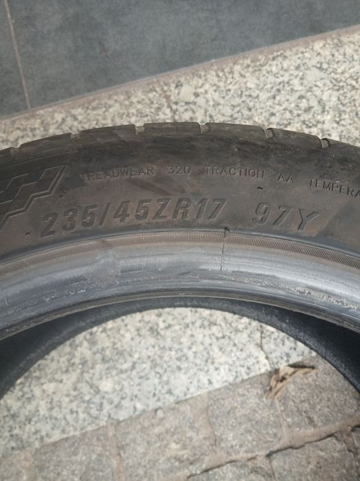 2 pneus 235 45 r17 maxxis