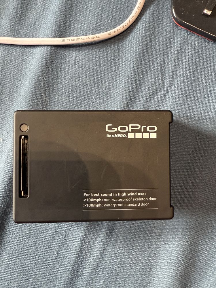 Witam sprzedam gopro hero 4 plus dużo dodatków bez karty pamieci
