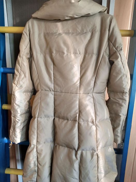 Продам пуховик женский Zara р.м