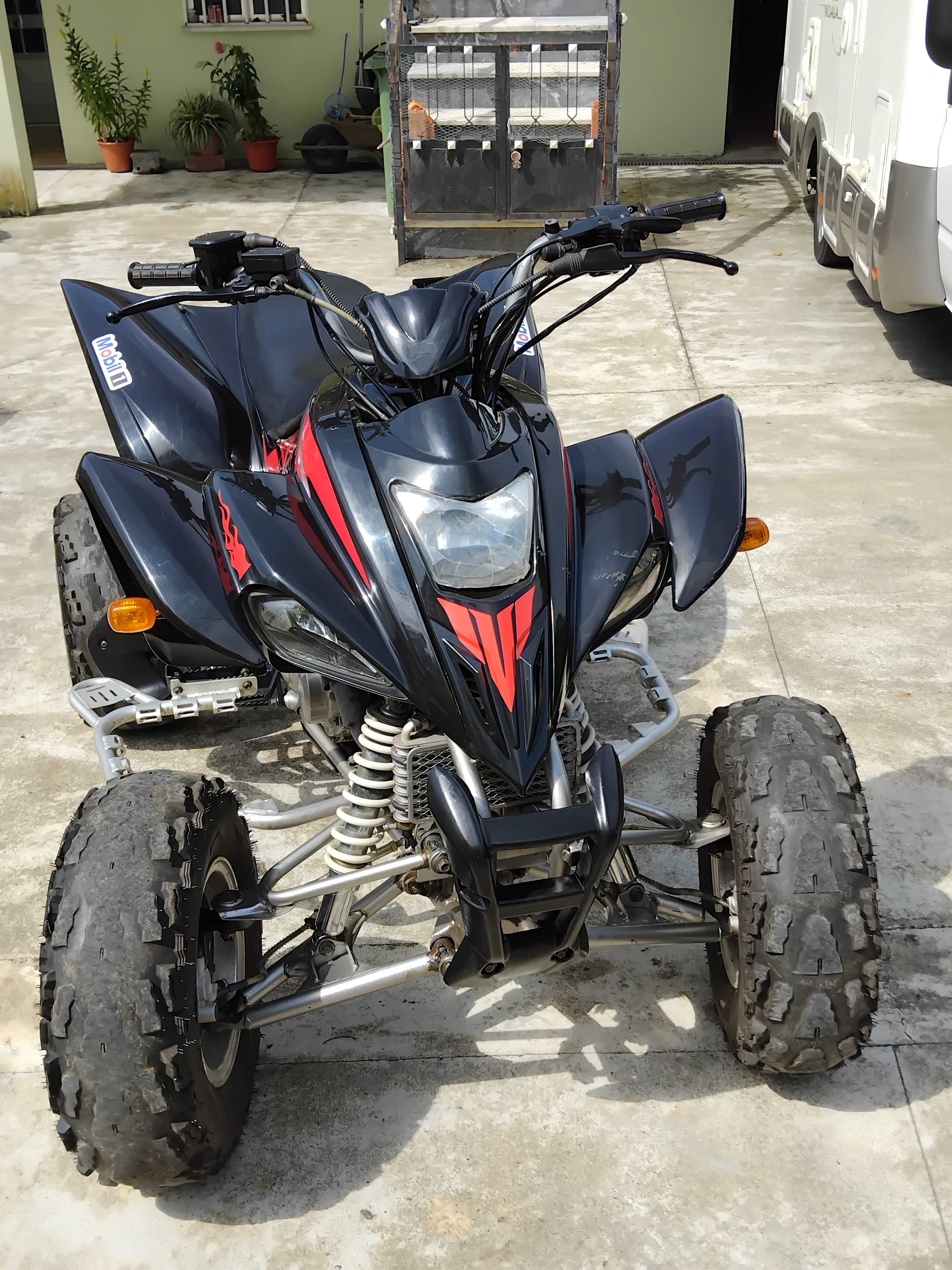 Moto Quatro 400 HSUN