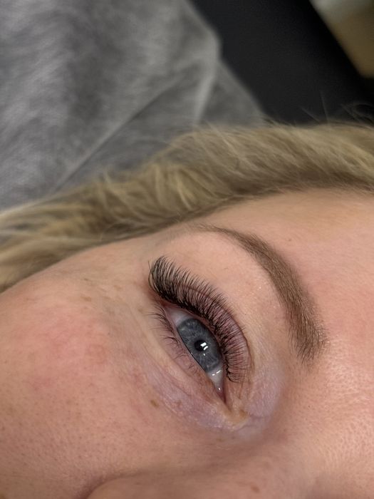 Rzęsy - przedłużanie i zagęszczenie rzęs 1:1 2-3D 3-4D 4-6D