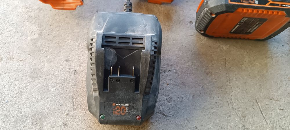 Акумуляторний інструмент