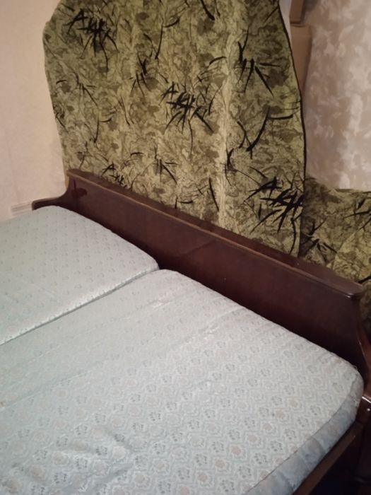 Кровать Чеська б/у.