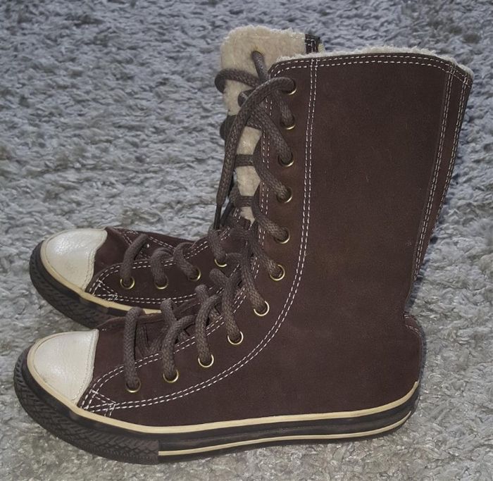 Новые,натуральные,фирменные,стильные,высокие кеды converse