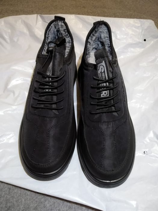 КакПродам зимние мужские кроссовки