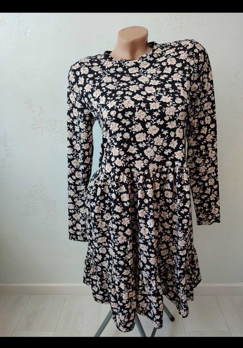 Плаття на ХS р , чорне нове S р