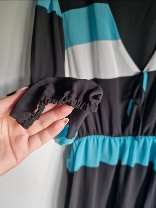 Sukienka za kolano w paski Luźny przewiewny rękaw L 40