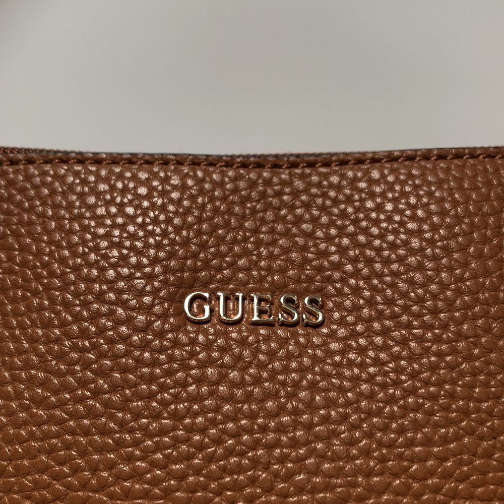 Сумка Guess косметичка guess