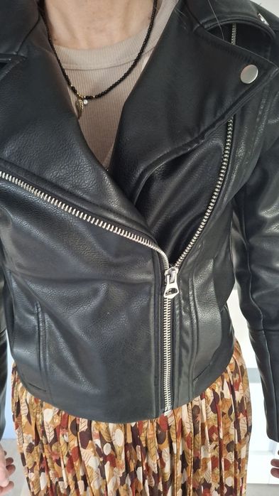 Kurtka czarna ramoneska