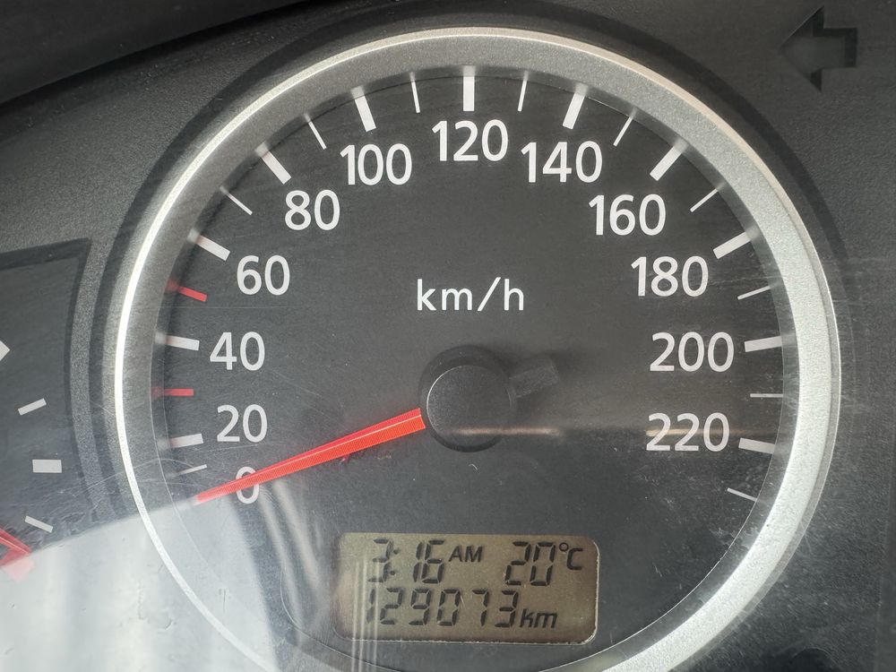 Nissan almera n16 1.5 benzyna 2004