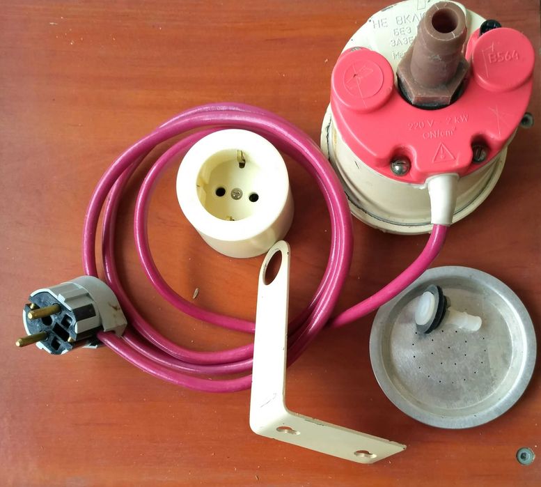 Продам электроводонагреватель В564  с комплектовкой