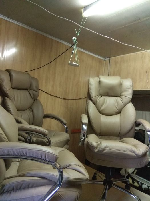 Кресло,кожа-100%