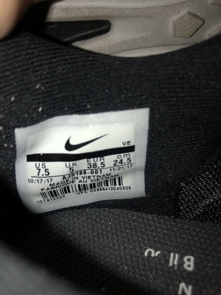 Buty Nike Zoom Strike