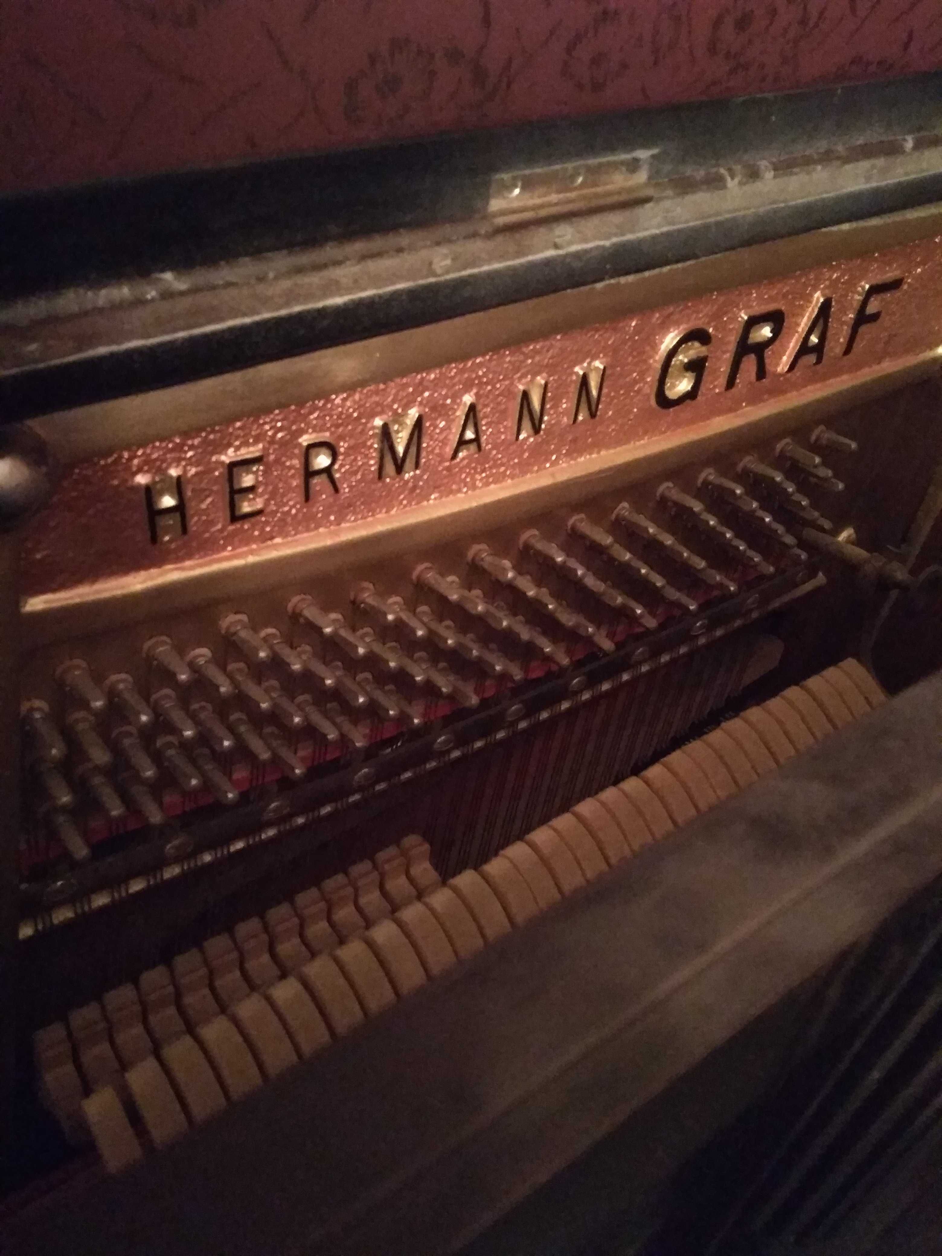 Пианино Hermann Graf, Германия.
