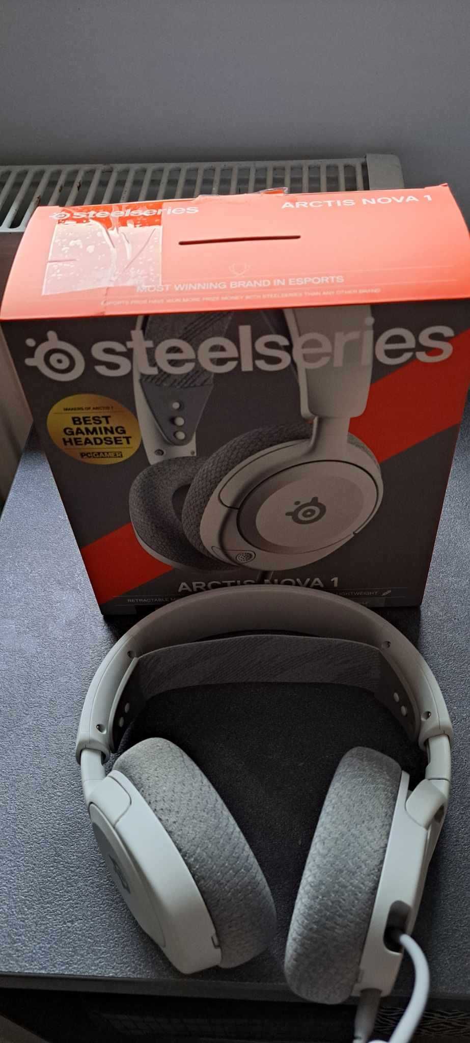 Słuchawki STEELSERIES Arctis Nova 1 Biały