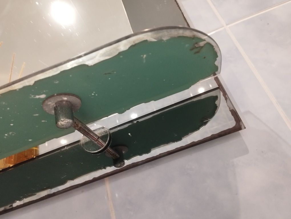 Дзеркало в ванну з підсвічуванням