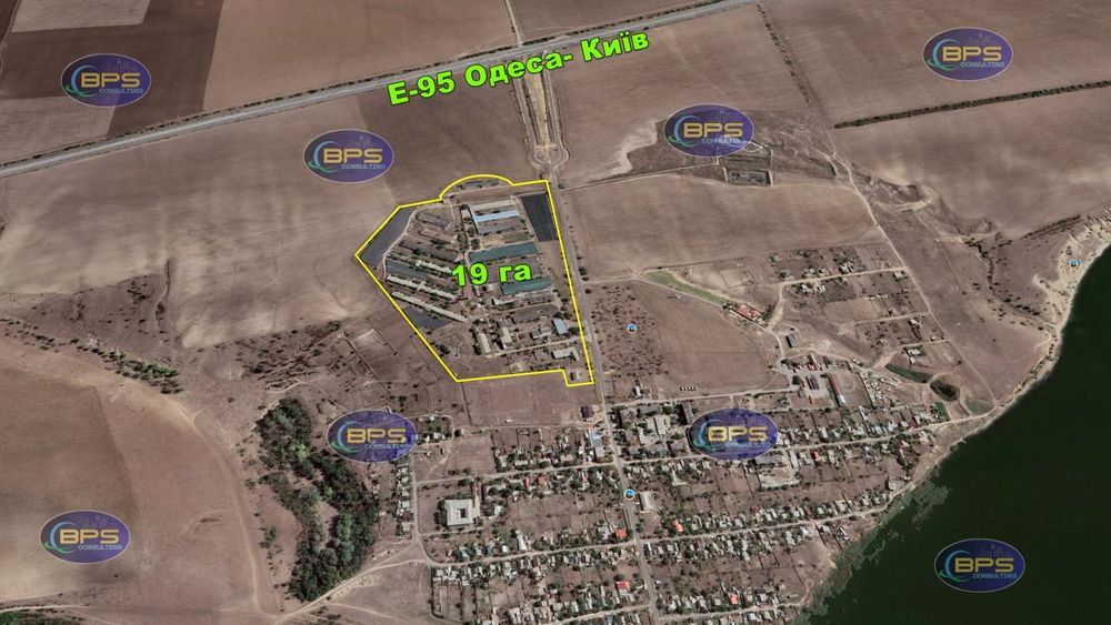 Агрокомплекс: птахофабрика + ферма з вирощування равликів, 19 га