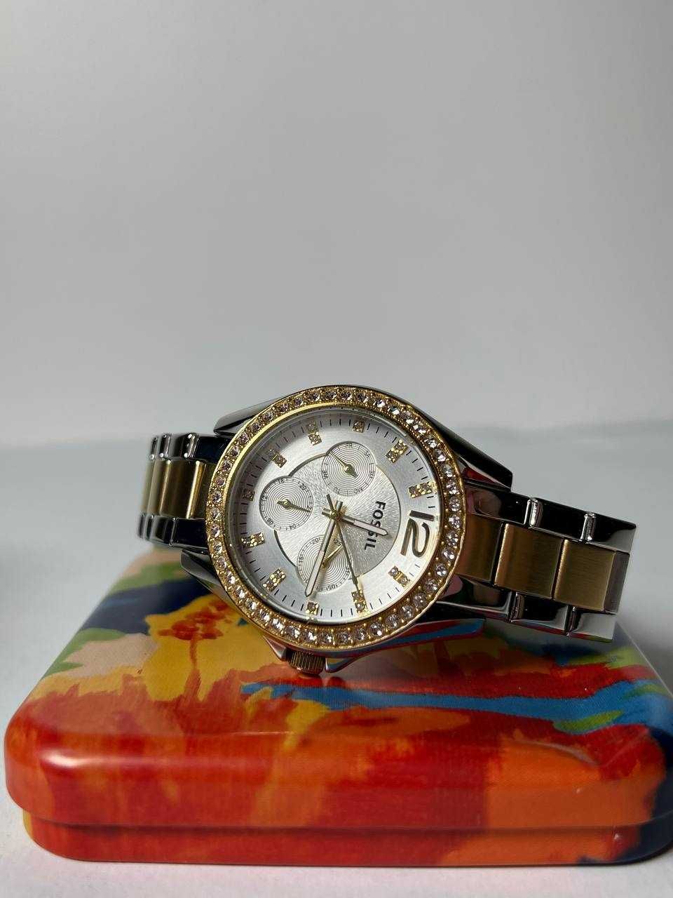 Часы Fossil Riley ES3204