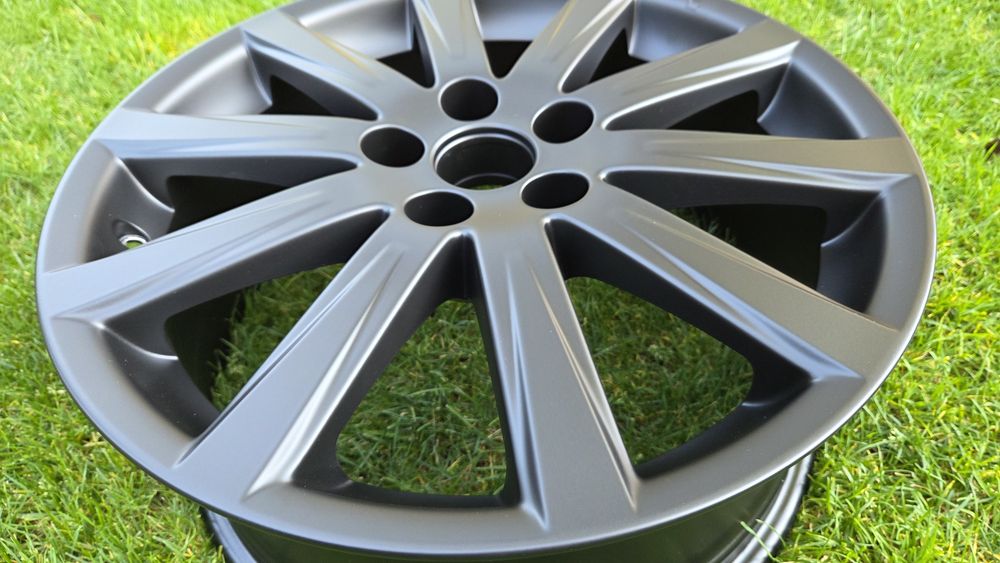 Felgi Toyota 18 x 7,5J ET45 5x112 czarna satyna