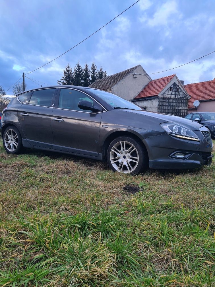 Lancia Delta 1.4 t-jet 150KM 2008rok