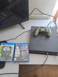 Używane ps4+pad+2 gry