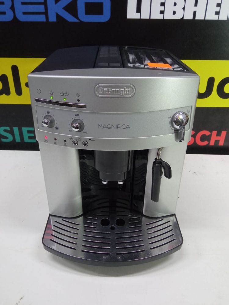 Кофемашина DeLonghi ESAM 3200 S. Б/у из Германии. Код 6