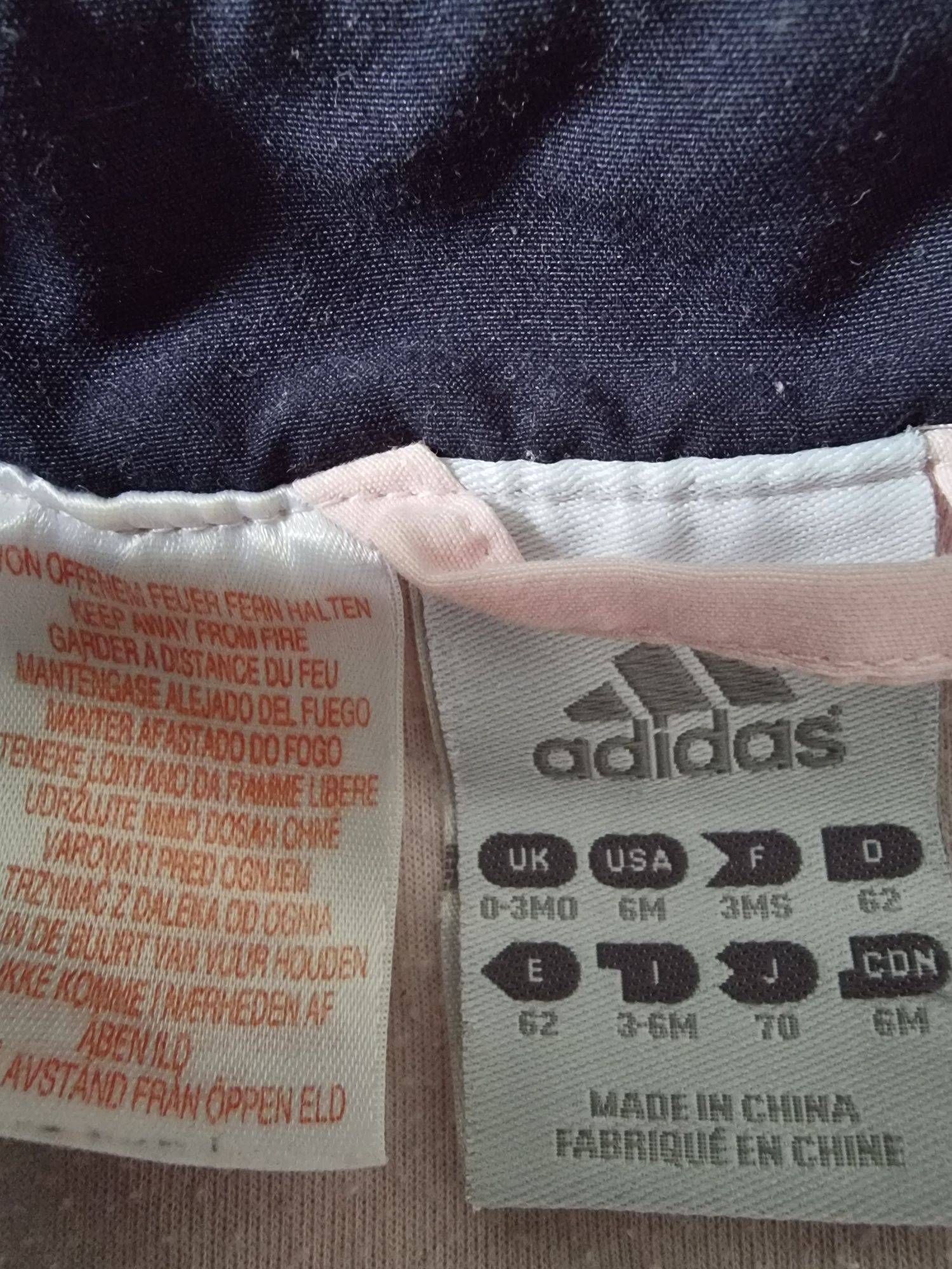 Kurteczka adidas dla dziewczynki