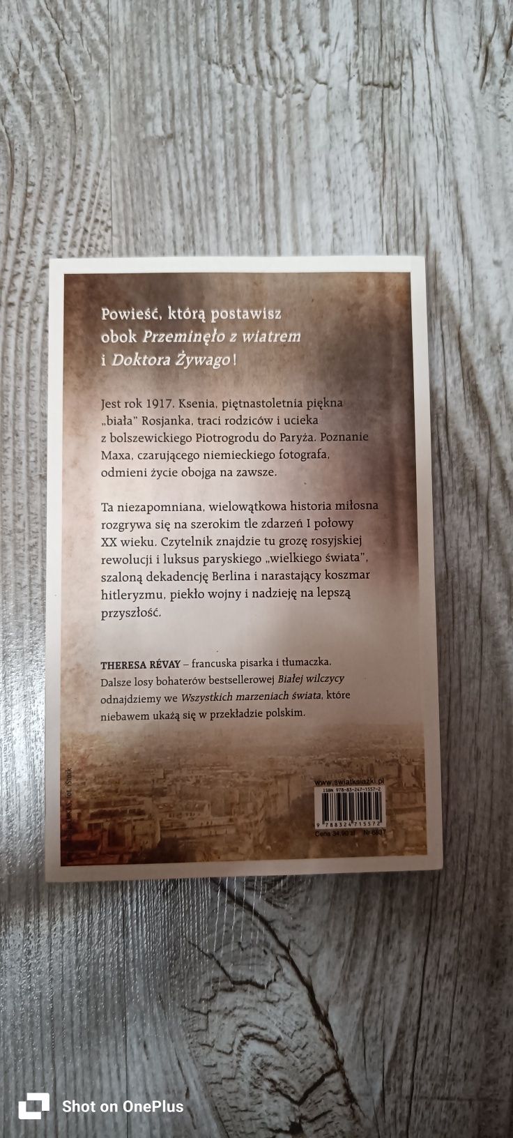 46. Książka Biała wilczyca