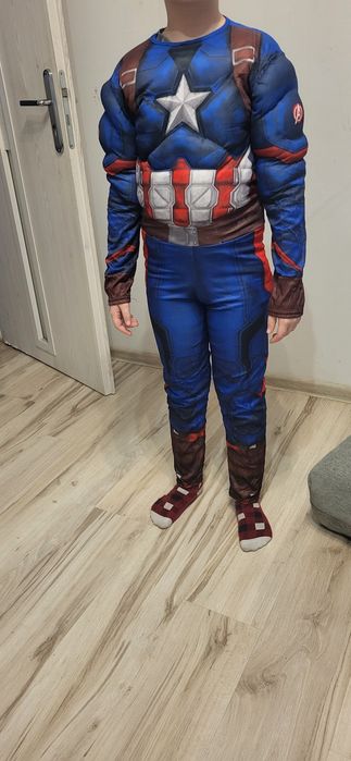 Sprzedam strój kapitan ameryka