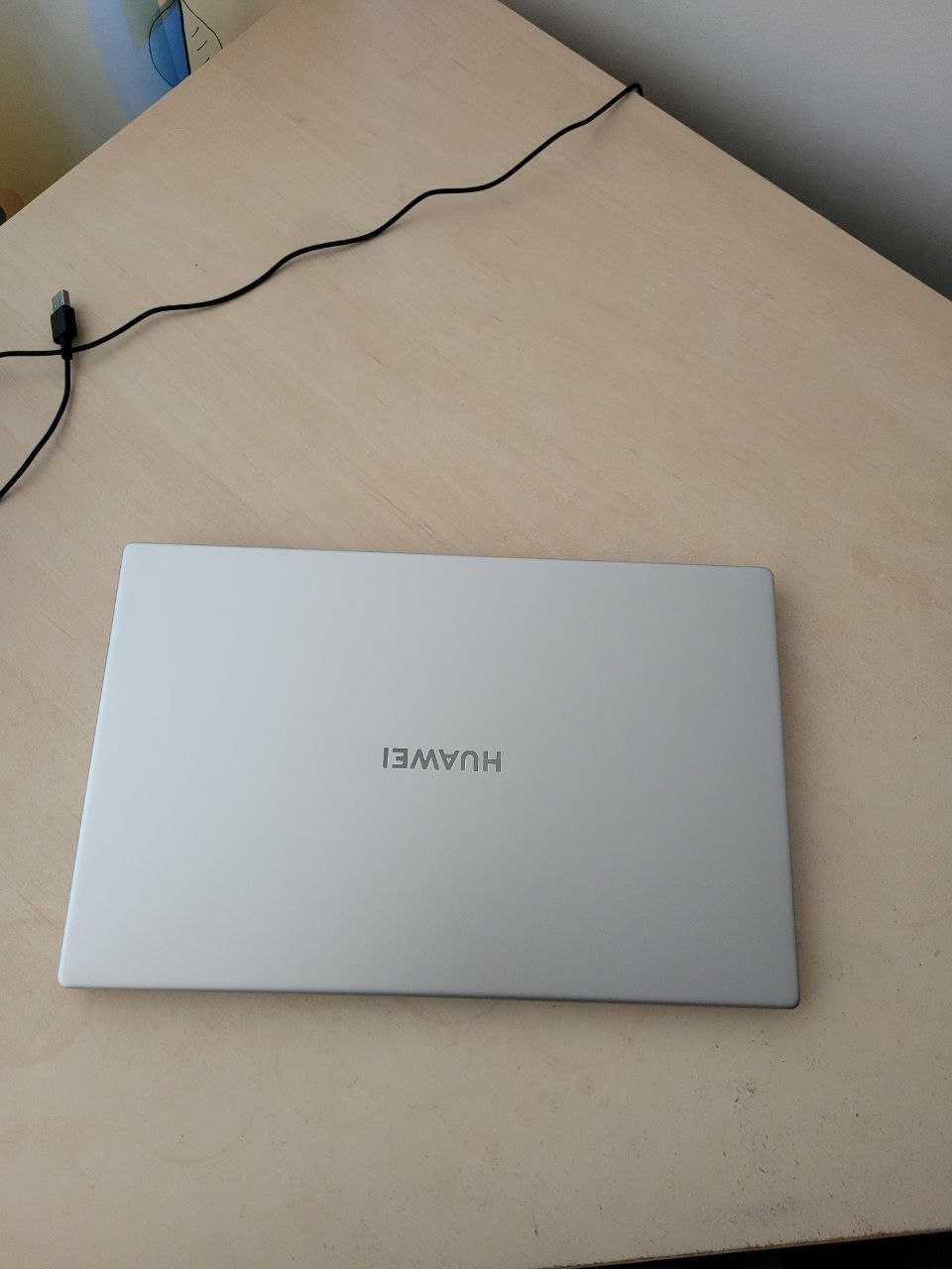 Laptop HUAWEI MateBook D 15 15.6"  8GB/256