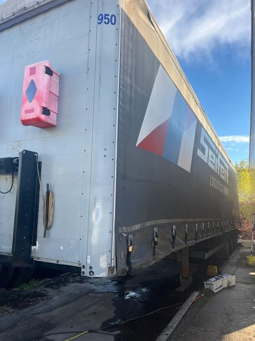 Kögel Mega  KOGEL Mega osie SAF Tarcza