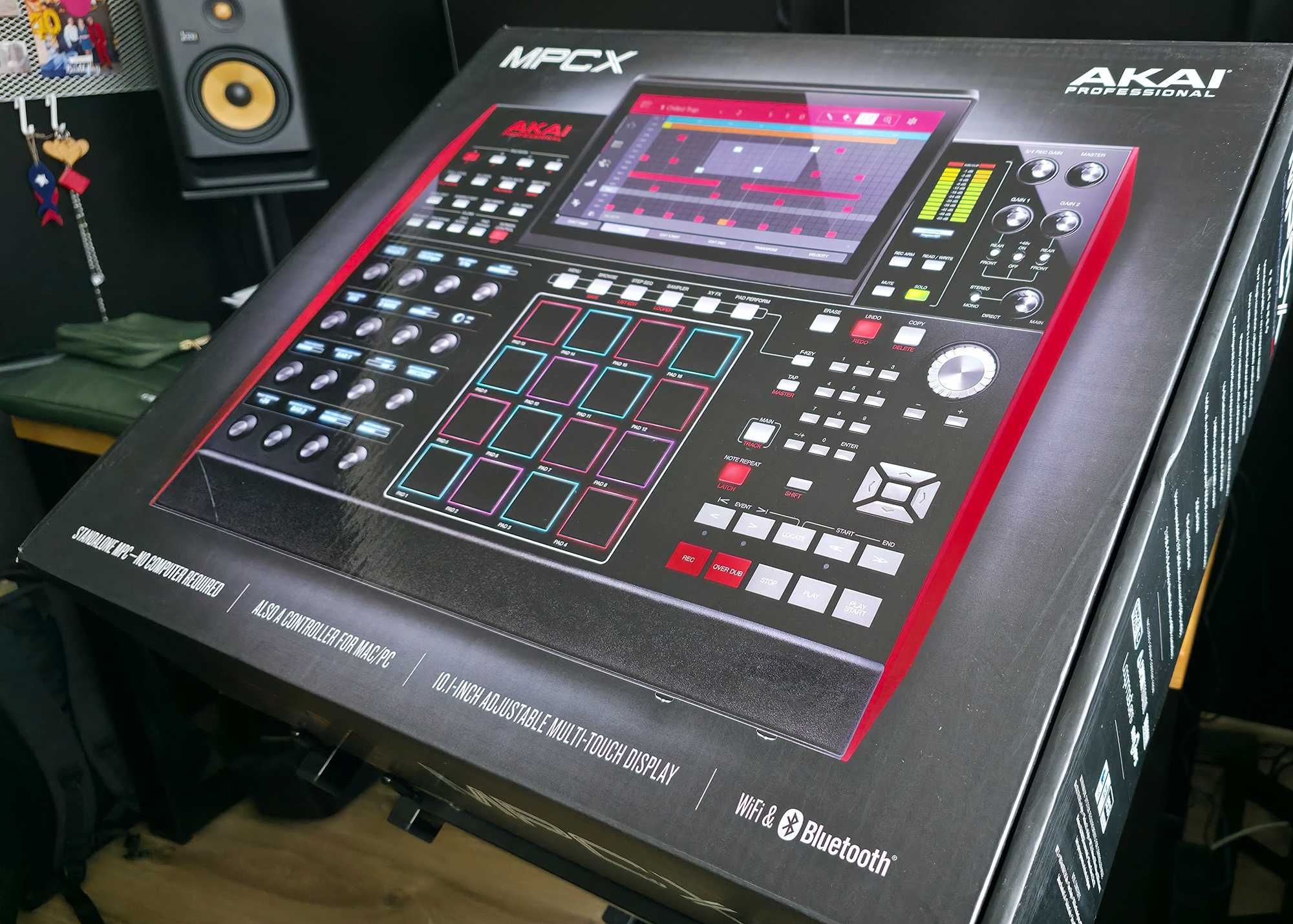 Sprzedam sampler AKAI MPC X. Bardzo mało używany!