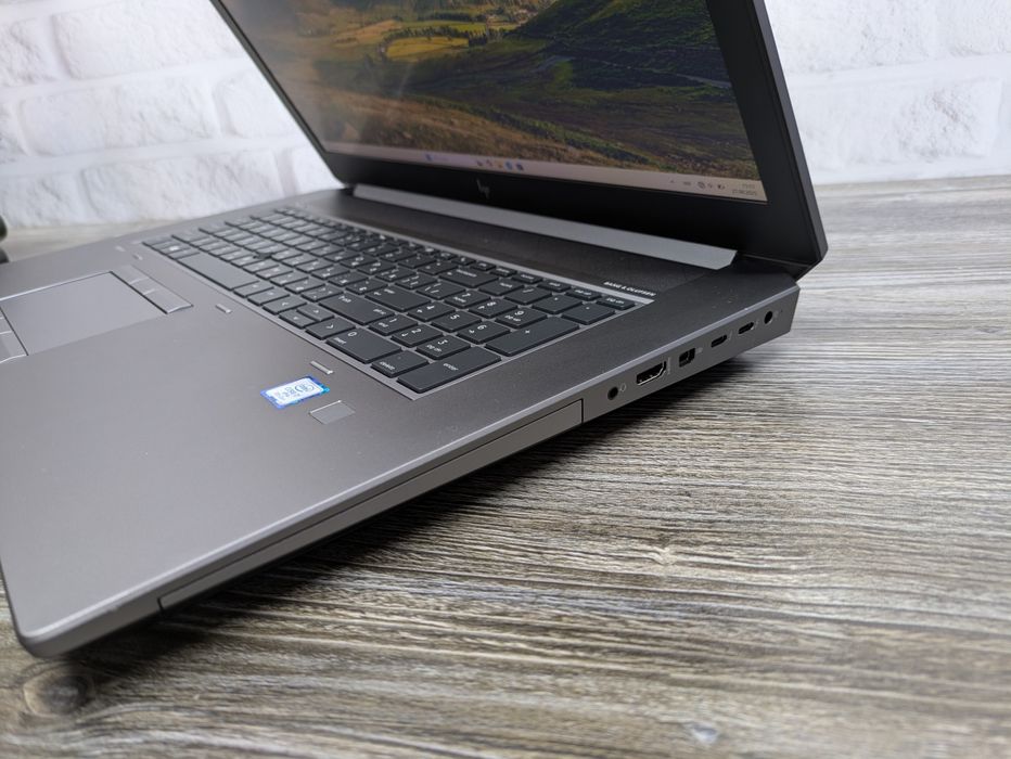 388	HP ZBook 17 G6 17.3" FHD IPS i7-9750H 16/512Gb NVidia Quadro 4Gb