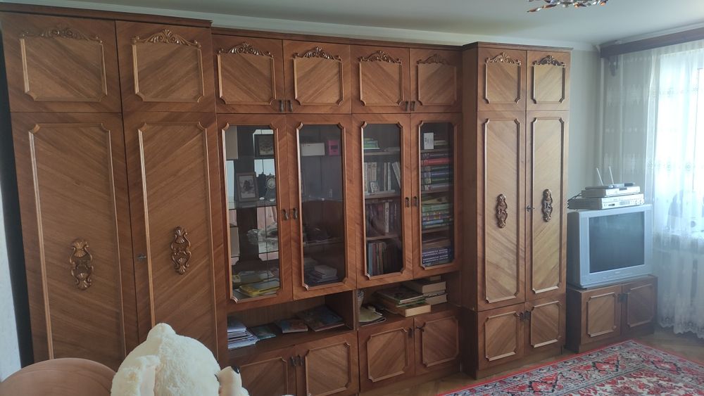 Стінка, шафи, спальні