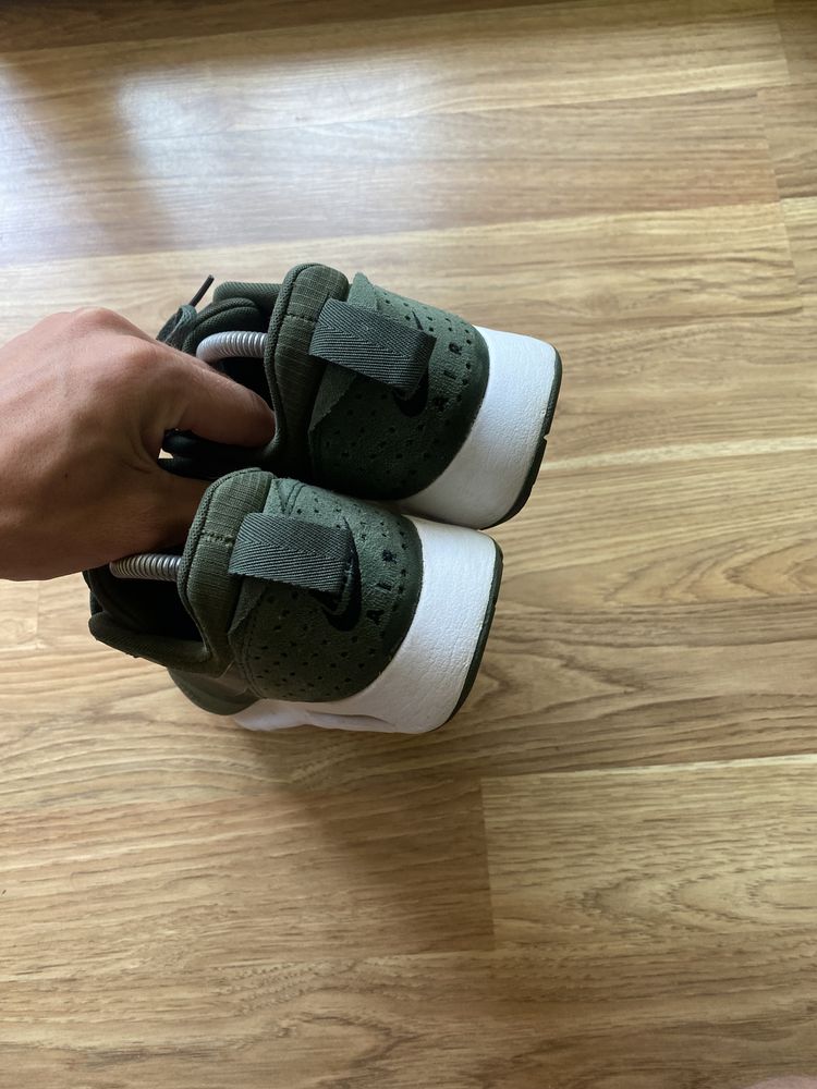 Чоловічі кросівки Nike Air Max TAVAS