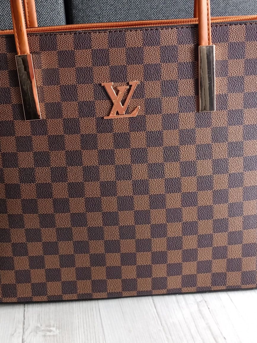 Torebka duża Louis Vuitton