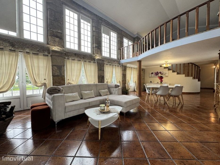 Quinta com licença de alojamento local, em São Miguel - Lousada.
