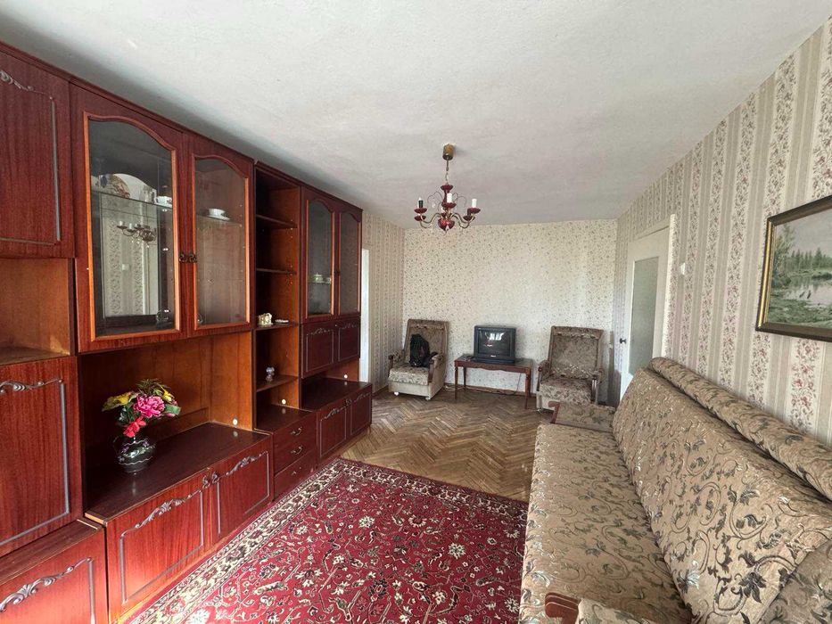 Продаю 2 комнатную квартиру Яхт-клуб (стадион Эвис) и1