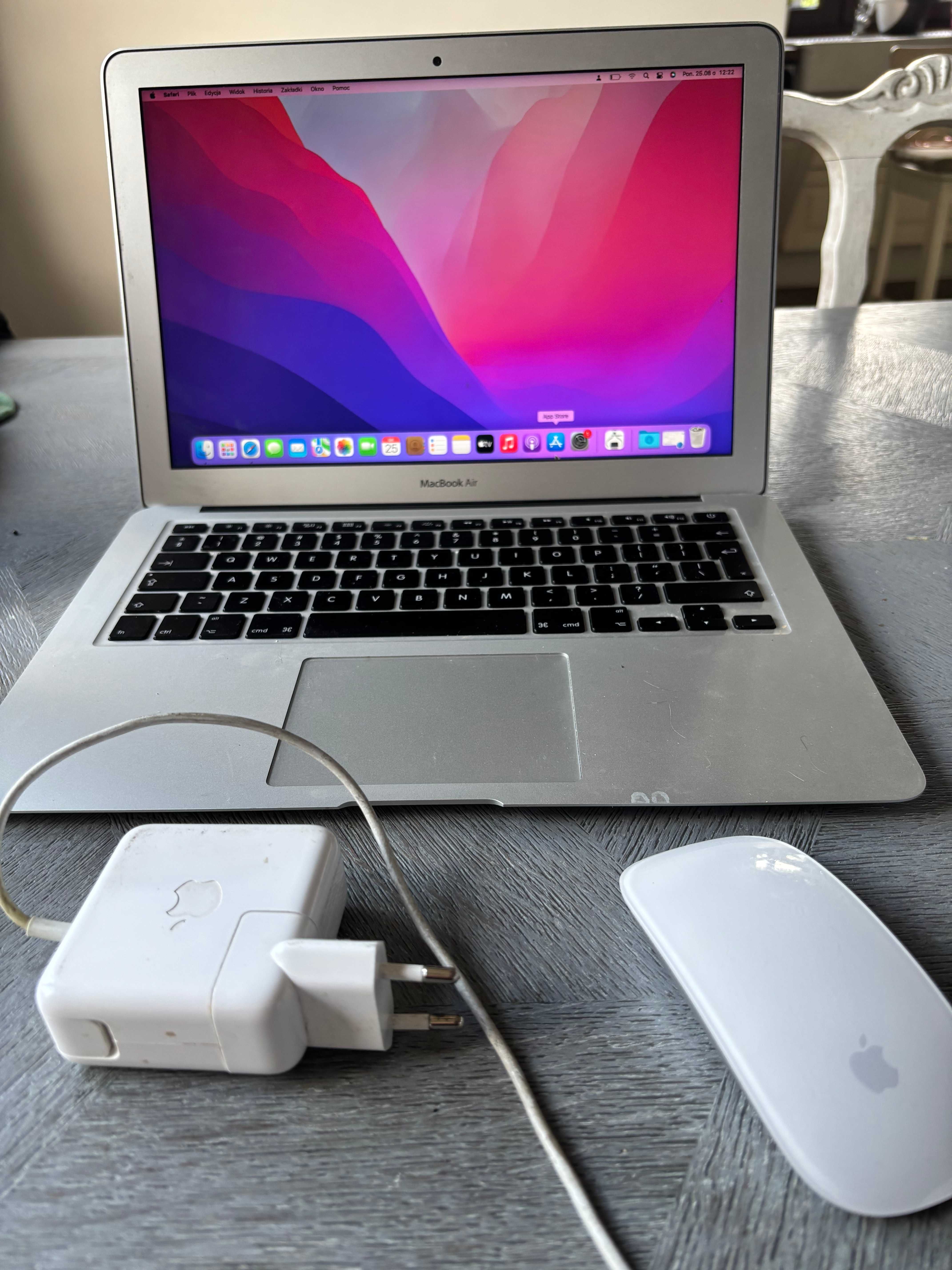 MacBook Air 13 inch 2020 rok 8GB/128GB + Myszka Apple