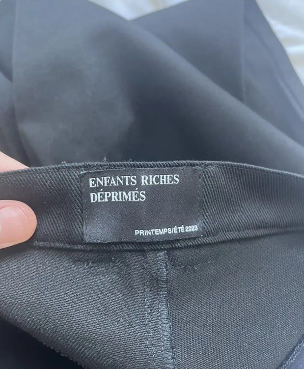 enfants riches deprimes pants