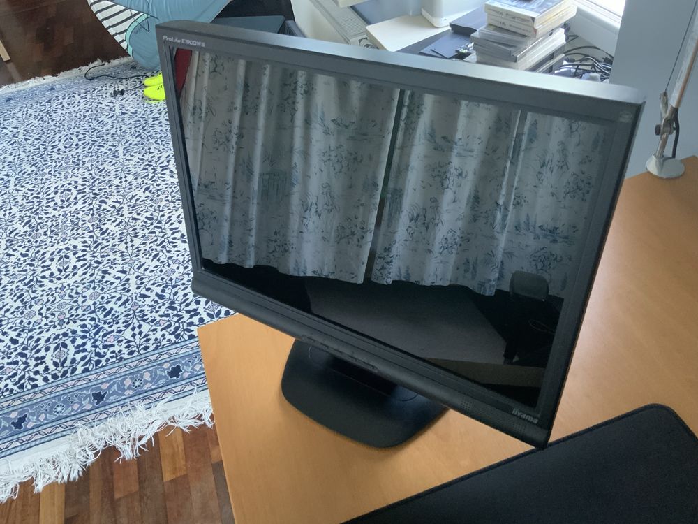 Monitor - IIyama Glossy