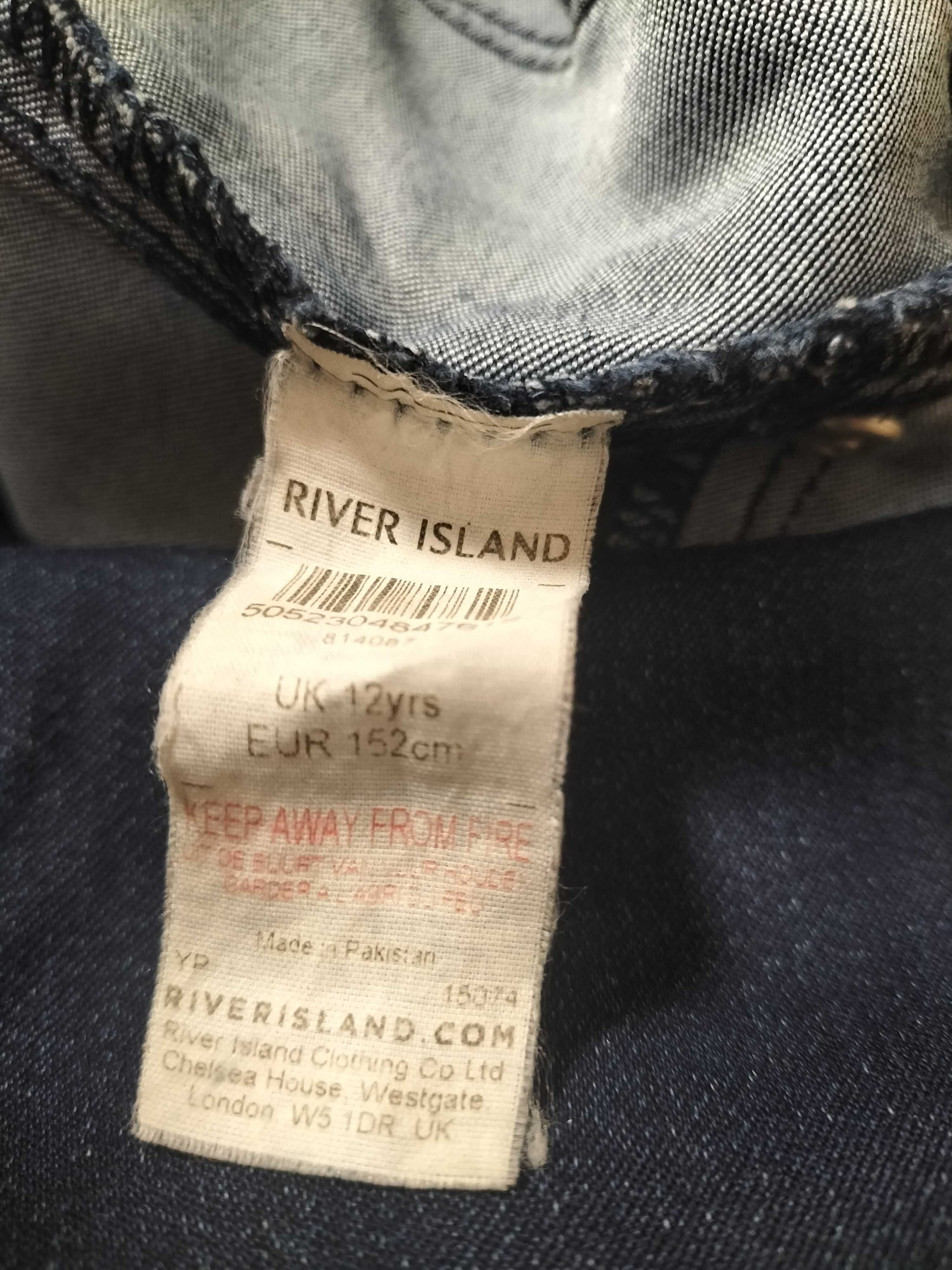 Jeansy marki River Island