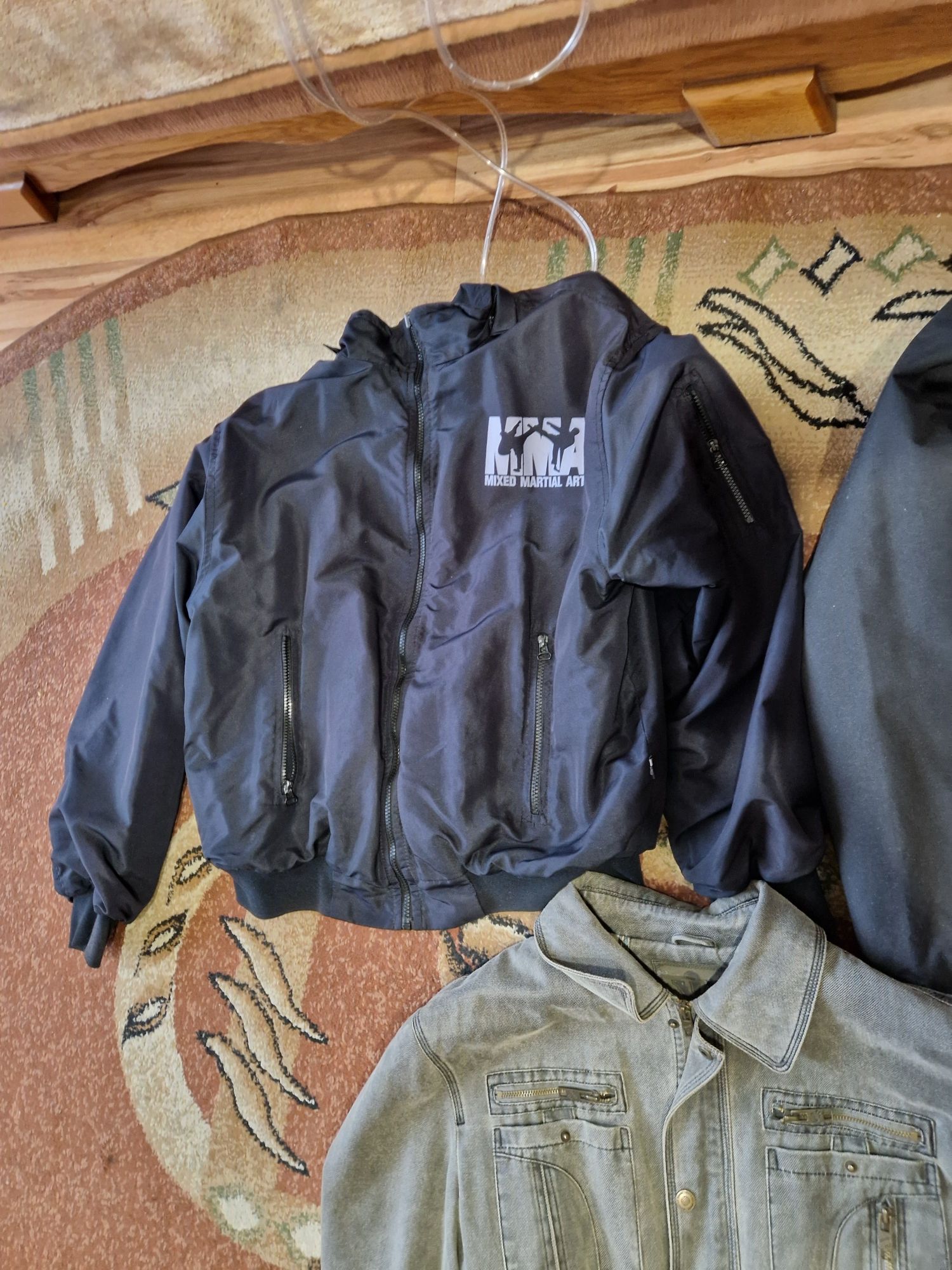 Kurtki  męskie L  XL