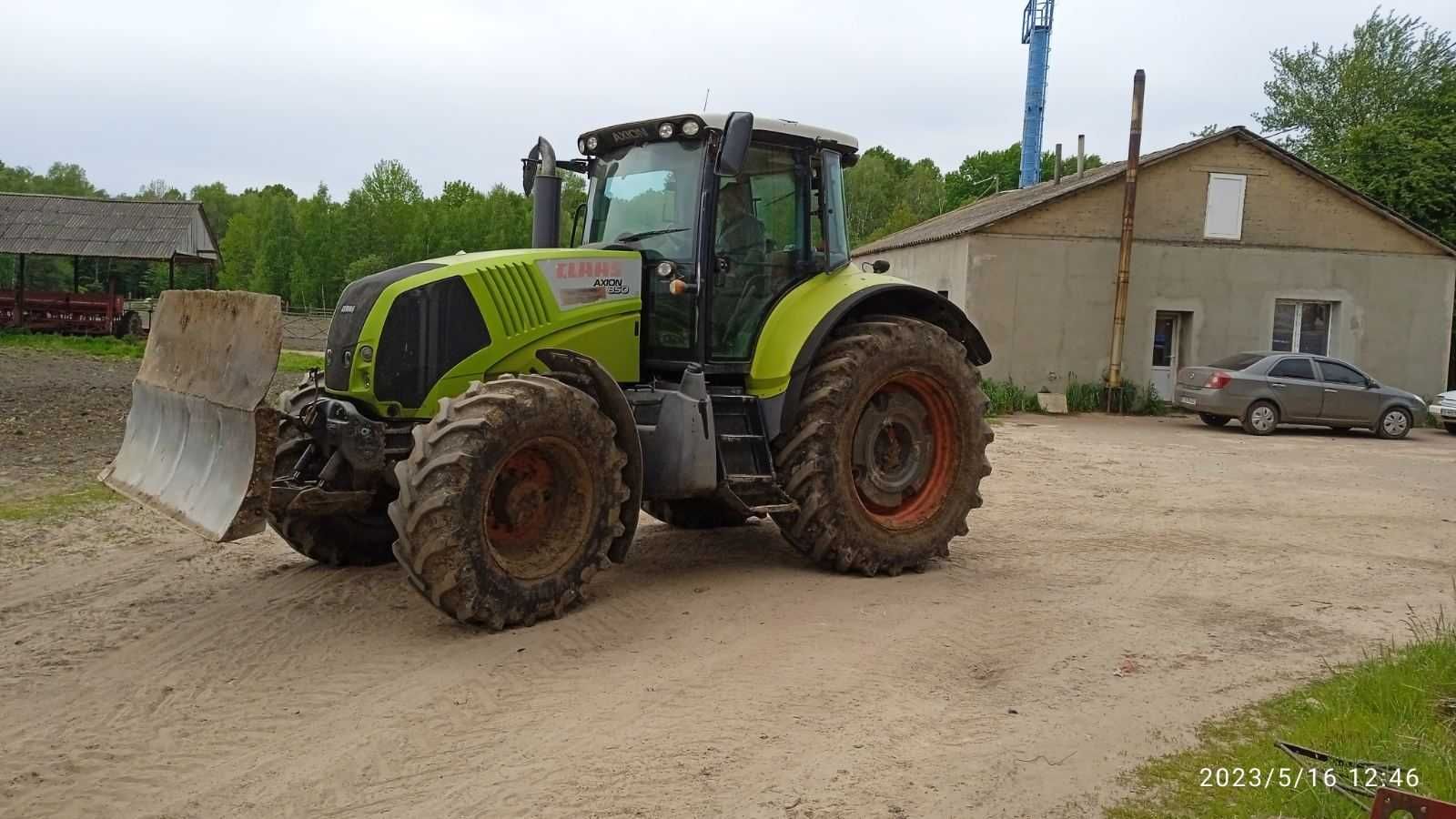 Трактор CLAAS Axion 850